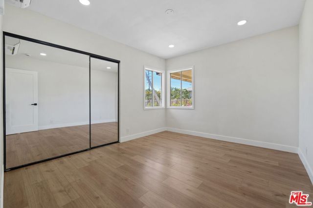 21009 Saticoy Street, Canoga Park (los Angeles), CA 91304