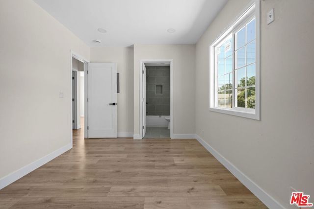 21009 Saticoy Street, Canoga Park (los Angeles), CA 91304