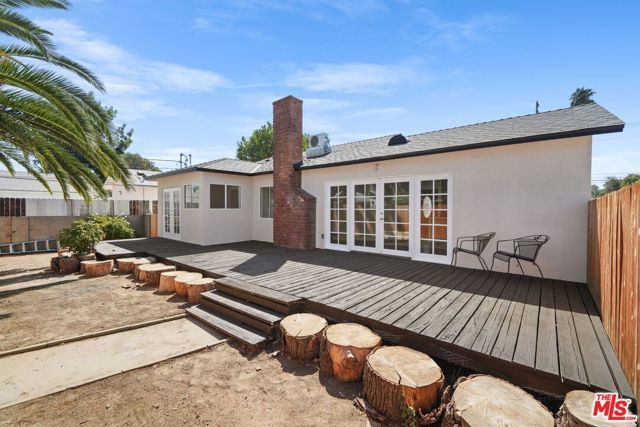 21009 Saticoy Street, Canoga Park (los Angeles), CA 91304