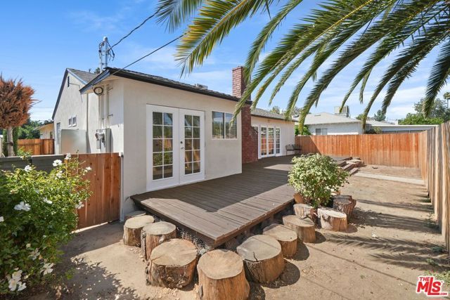 21009 Saticoy Street, Canoga Park (los Angeles), CA 91304