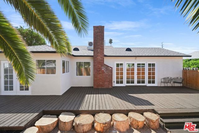 21009 Saticoy Street, Canoga Park (los Angeles), CA 91304