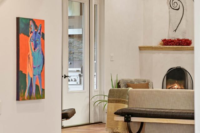 9 S Camino Don Carlos, Santa Fe, NM 87506