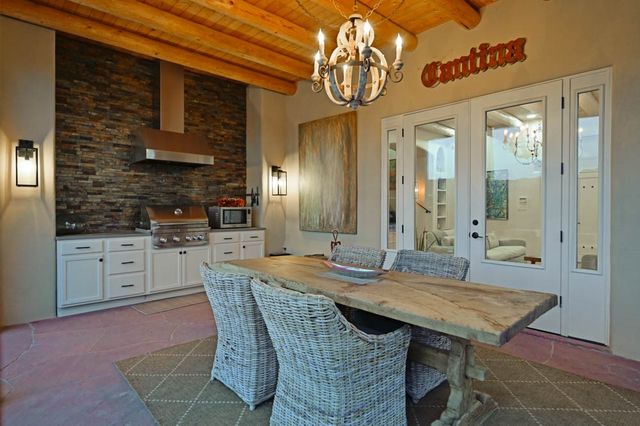 9 S Camino Don Carlos, Santa Fe, NM 87506