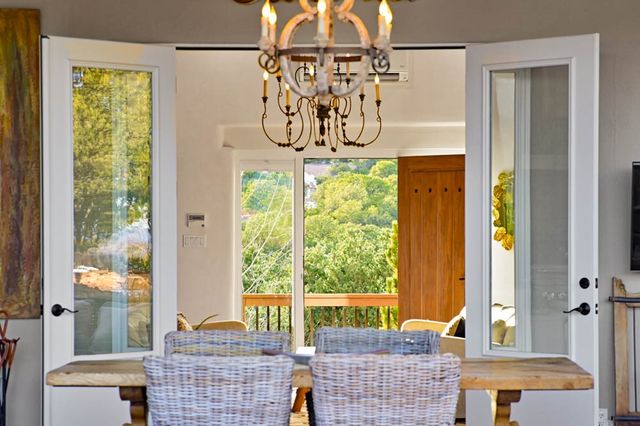 9 S Camino Don Carlos, Santa Fe, NM 87506