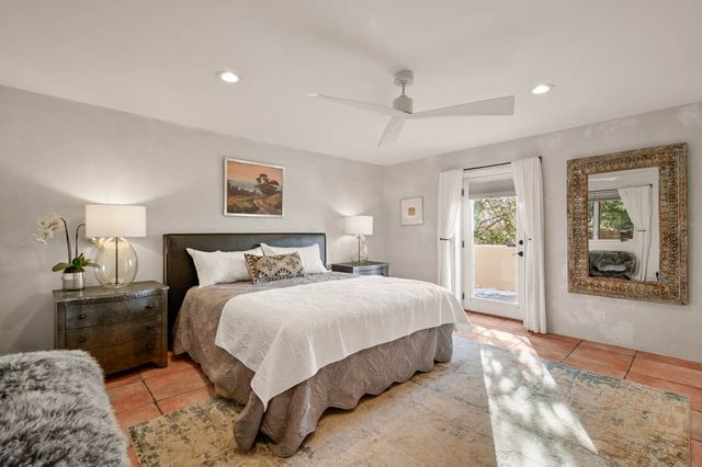 9 S Camino Don Carlos, Santa Fe, NM 87506