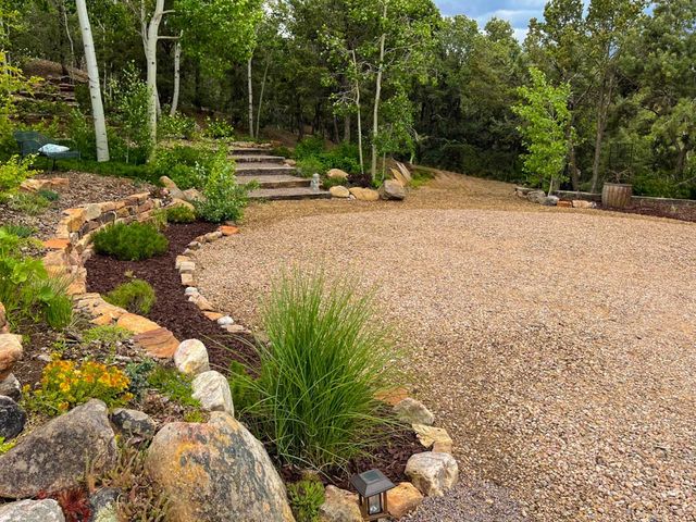 9 S Camino Don Carlos, Santa Fe, NM 87506