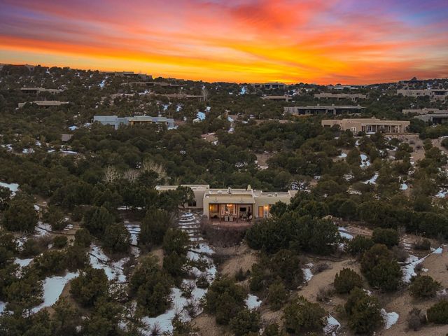 9 S Camino Don Carlos, Santa Fe, NM 87506