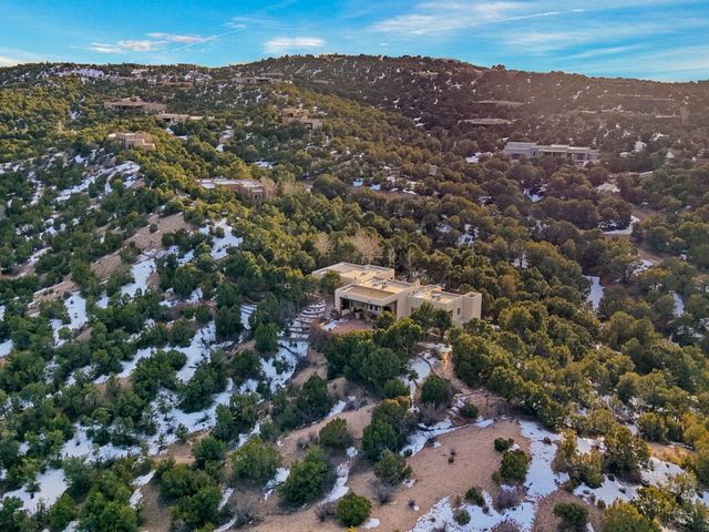 9 S Camino Don Carlos, Santa Fe, NM 87506