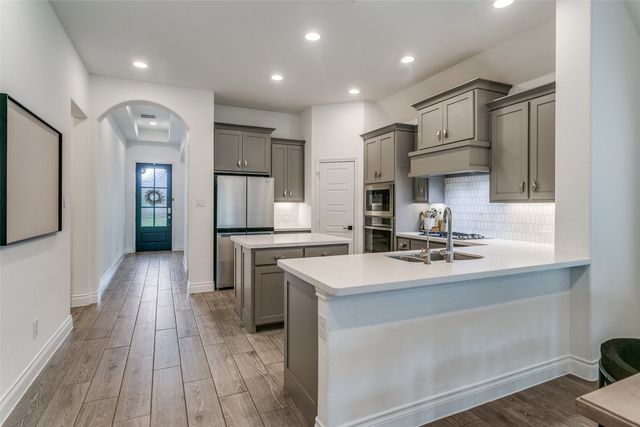 8729 Navidad Falls Drive, Mckinney, TX 75071