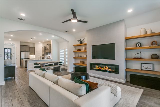 8729 Navidad Falls Drive, Mckinney, TX 75071