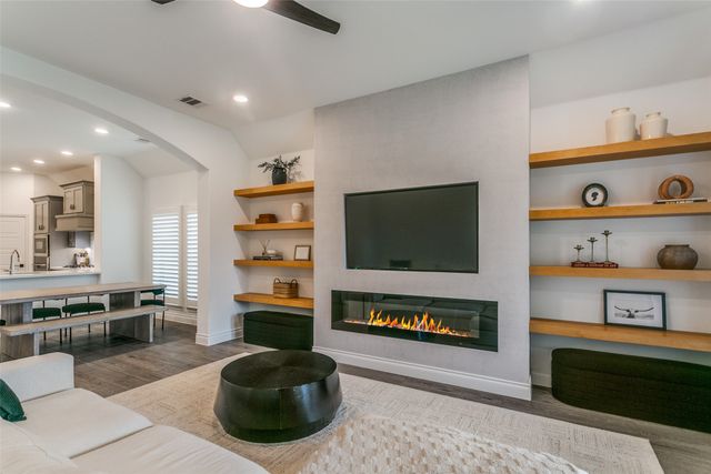 8729 Navidad Falls Drive, Mckinney, TX 75071