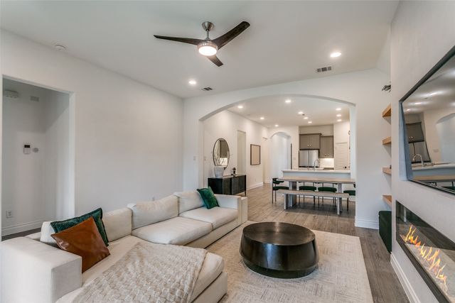 8729 Navidad Falls Drive, Mckinney, TX 75071