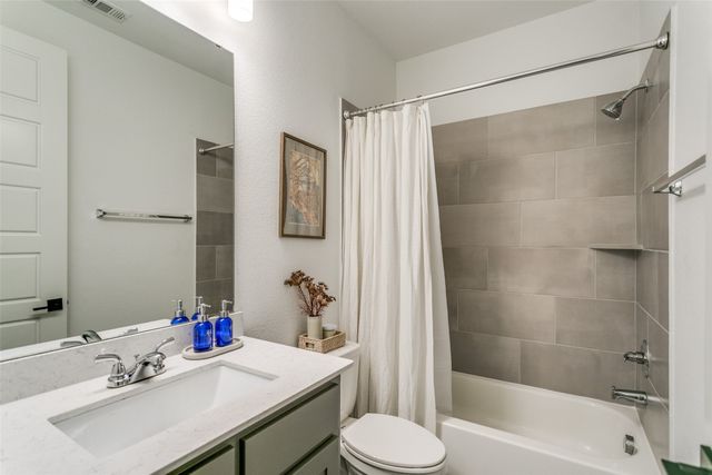 8729 Navidad Falls Drive, Mckinney, TX 75071