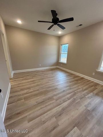 7156 Hickory Grove Road, Walls, MS 38680