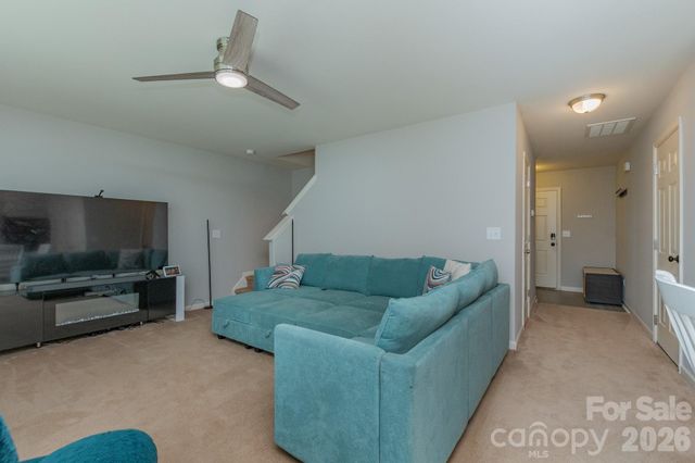 501 Caden Village Circle, Lexington, NC 27295