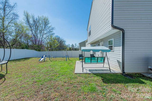 501 Caden Village Circle, Lexington, NC 27295
