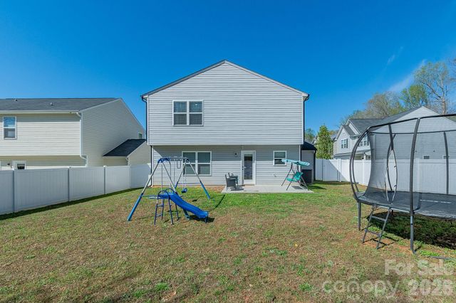 501 Caden Village Circle, Lexington, NC 27295