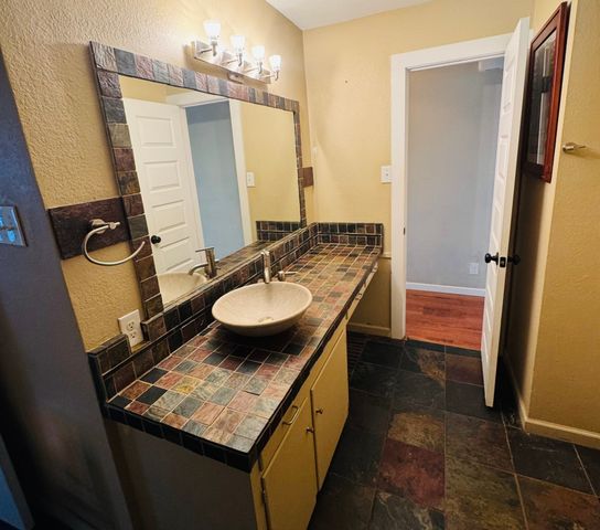 2615 Gladiolus Lane, Dallas, TX 75233