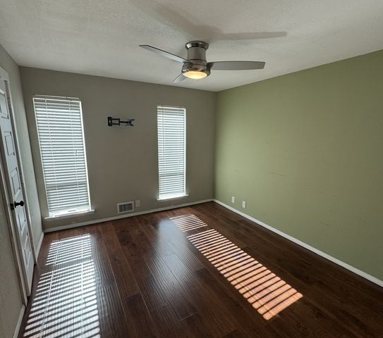 2615 Gladiolus Lane, Dallas, TX 75233