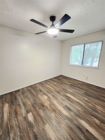 10047 Emerald Creek Drive, Houston, TX 77070