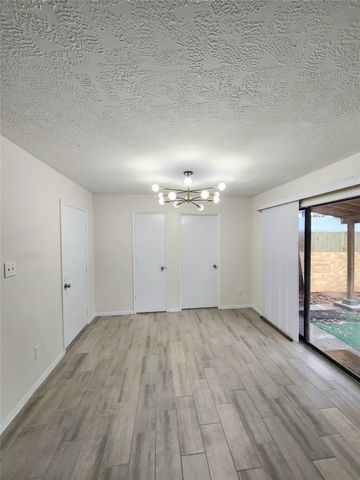 10047 Emerald Creek Drive, Houston, TX 77070