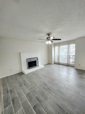 10047 Emerald Creek Drive, Houston, TX 77070