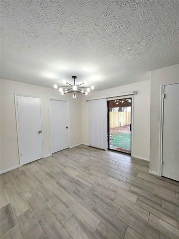 10047 Emerald Creek Drive, Houston, TX 77070