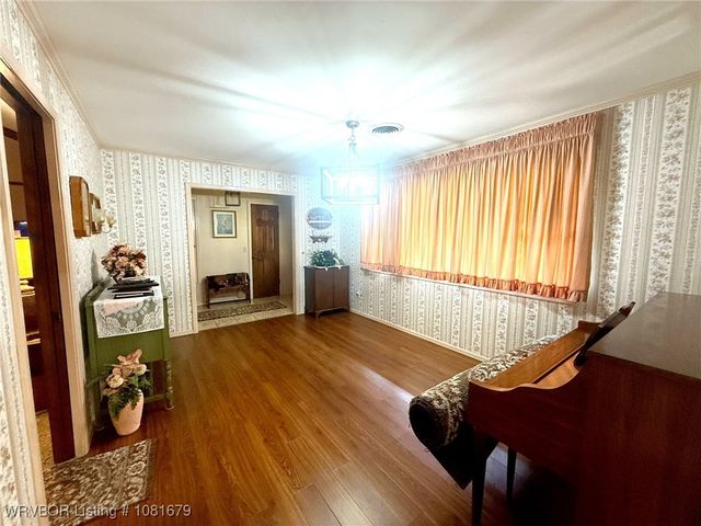 400 Fryar Drive, Sallisaw, OK 74955