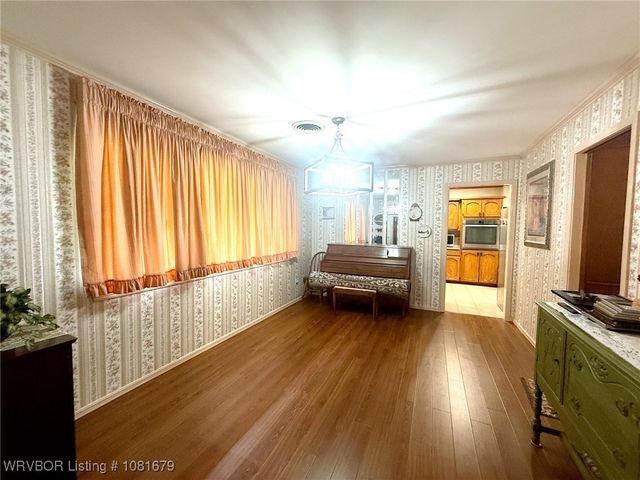 400 Fryar Drive, Sallisaw, OK 74955