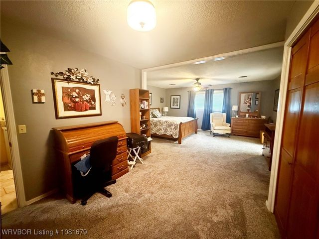 400 Fryar Drive, Sallisaw, OK 74955