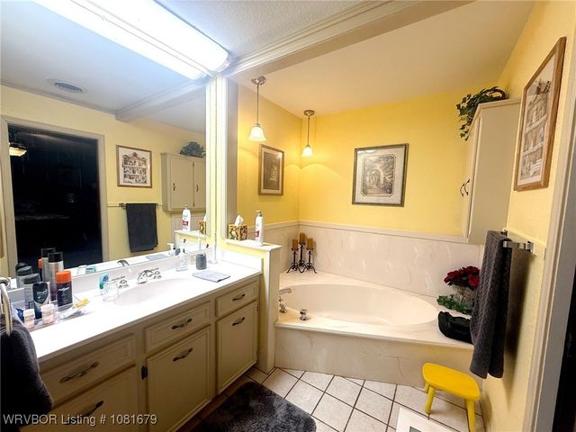 400 Fryar Drive, Sallisaw, OK 74955