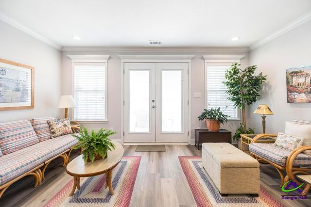 420 Lamplight Dr, Byron, GA 31008