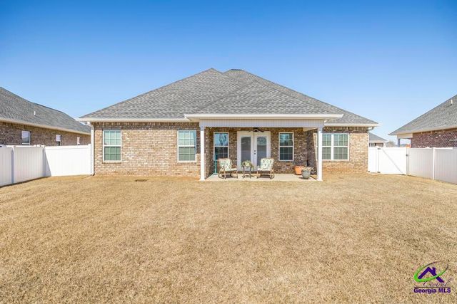 420 Lamplight Dr, Byron, GA 31008