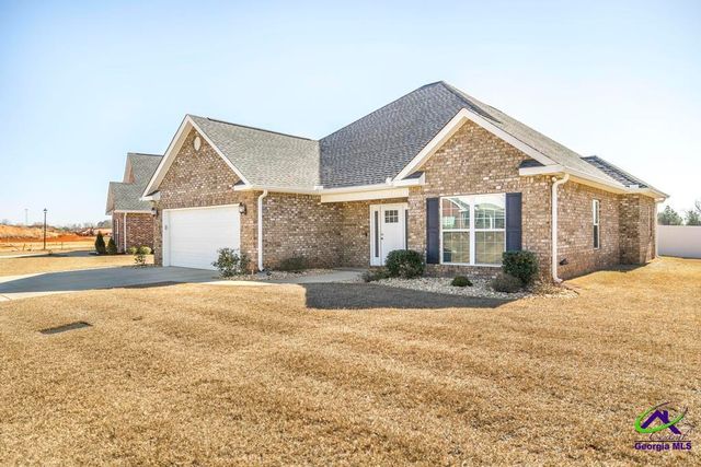 420 Lamplight Dr, Byron, GA 31008