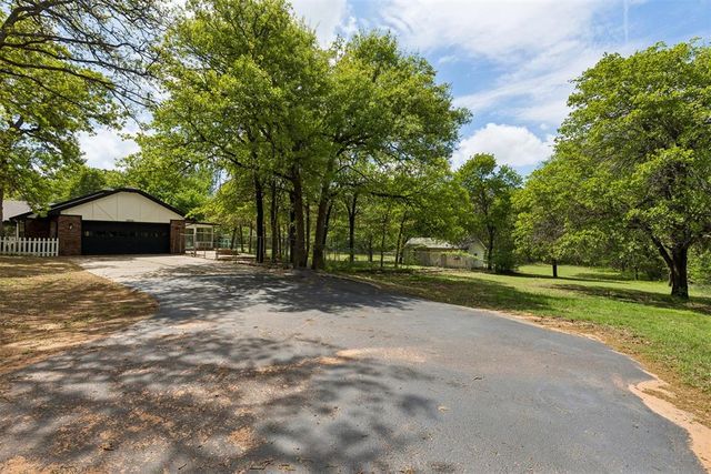 10331 Black Oaks Drive, Oklahoma City, OK 73165