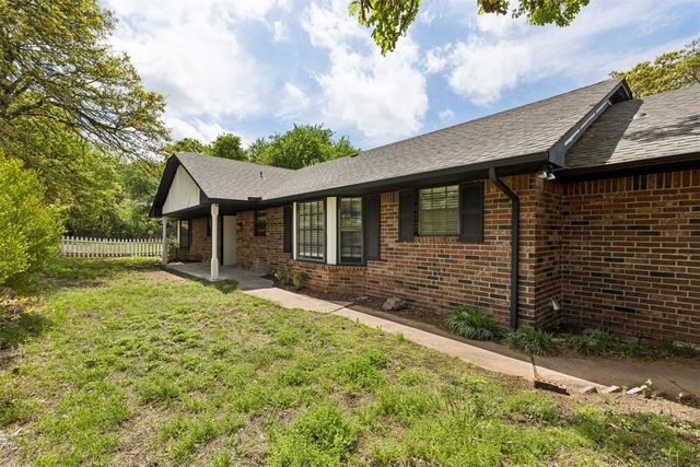 10331 Black Oaks Drive, Oklahoma City, OK 73165