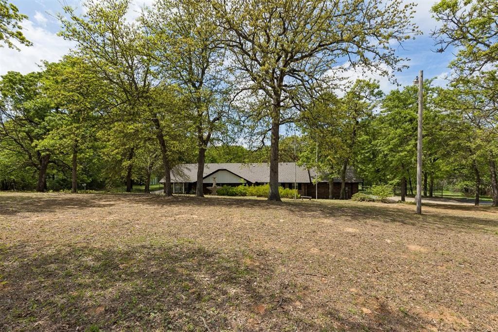 10331 Black Oaks Drive, Oklahoma City, OK 73165