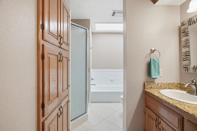 1102 Poplar Street, Levelland, TX 79336