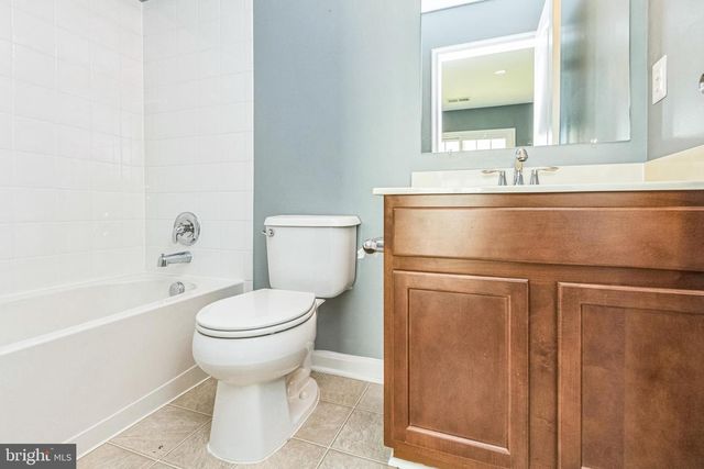 3077 CHINKAPIN OAK LN, Woodbridge, VA 22191