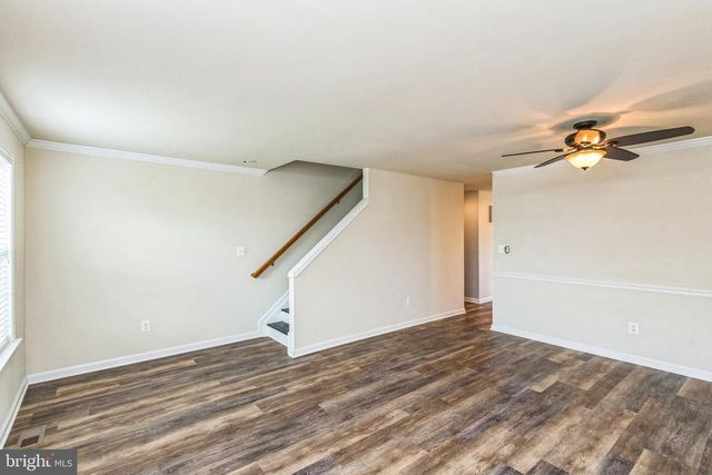 3077 CHINKAPIN OAK LN, Woodbridge, VA 22191
