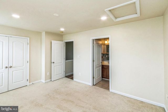 3077 CHINKAPIN OAK LN, Woodbridge, VA 22191