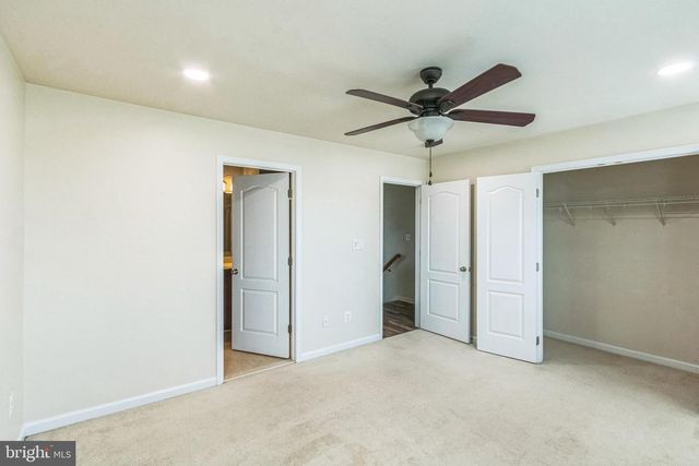 3077 CHINKAPIN OAK LN, Woodbridge, VA 22191
