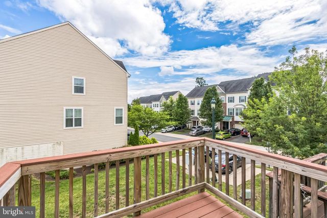 3077 CHINKAPIN OAK LN, Woodbridge, VA 22191
