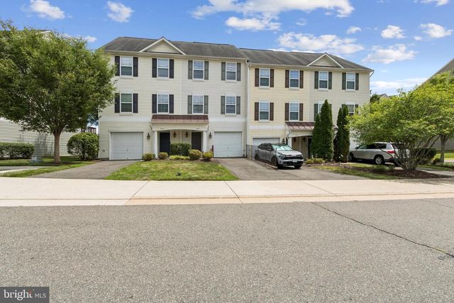 3077 CHINKAPIN OAK LN, Woodbridge, VA 22191