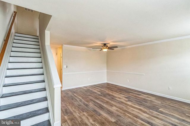 3077 CHINKAPIN OAK LN, Woodbridge, VA 22191
