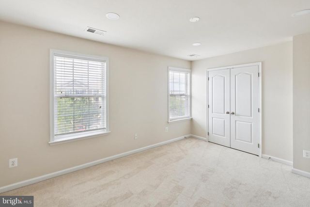 3077 CHINKAPIN OAK LN, Woodbridge, VA 22191