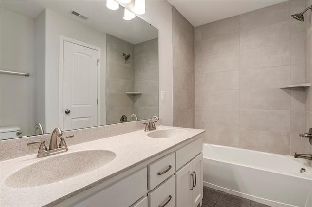 28501 W 161st Terrace, Gardner, KS 66030