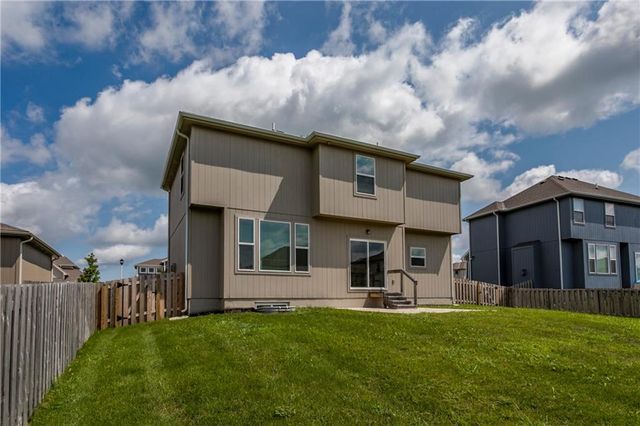 28501 W 161st Terrace, Gardner, KS 66030