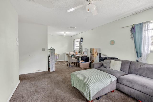 2842 NW 9th Place, Fort Lauderdale, FL 33311