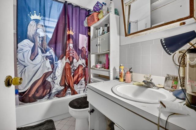 2842 NW 9th Place, Fort Lauderdale, FL 33311